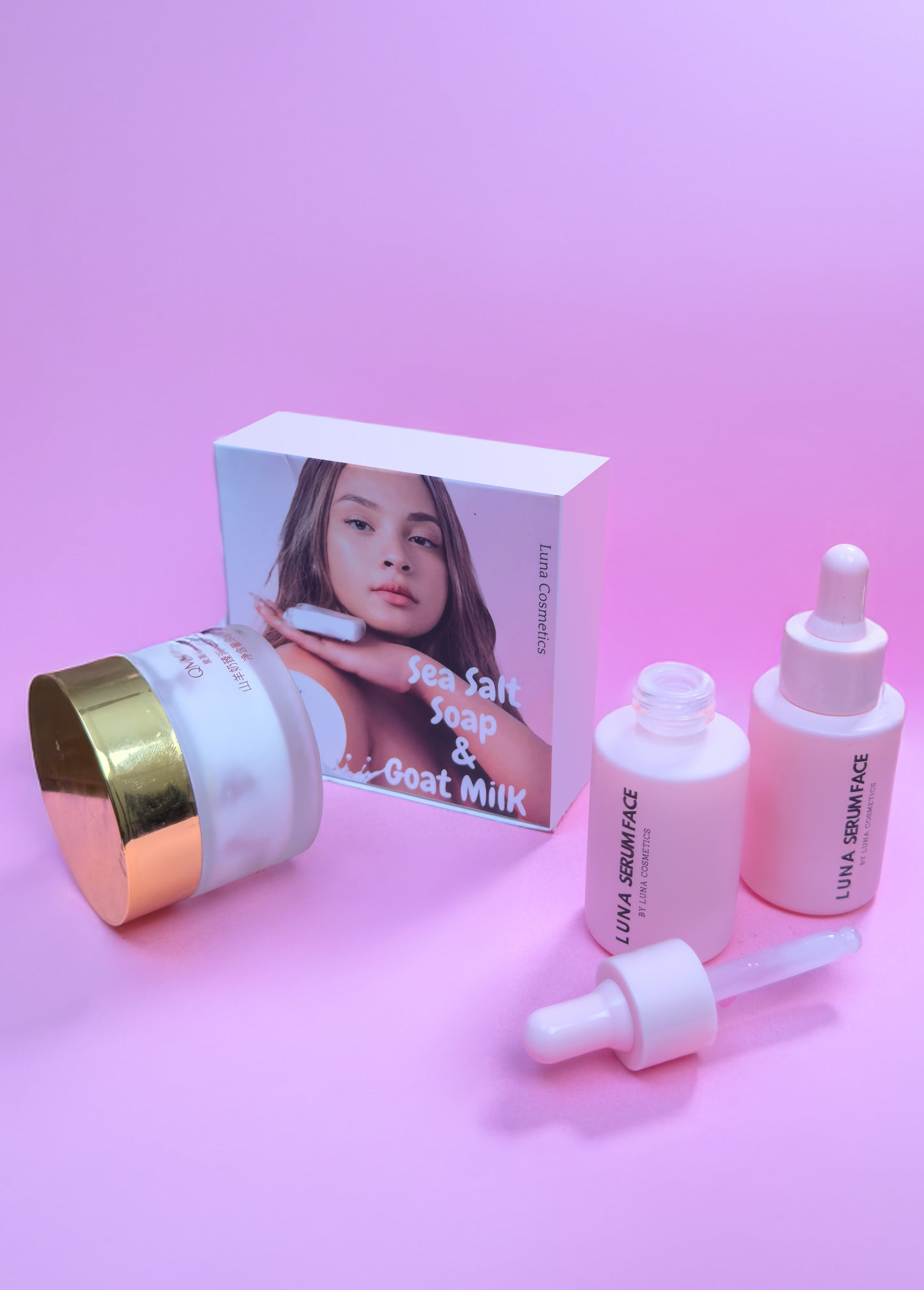 Luna Serum face
